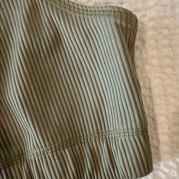 Tan + Lines Ribbed Sports Bra - Picture 4 of 5